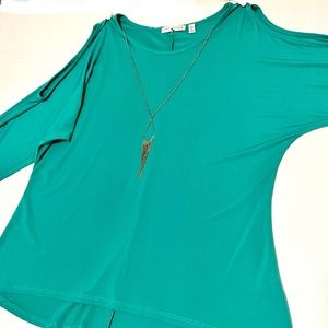 Cold Shoulder NWOT  Detachable Necklace Lightning Green Size PL